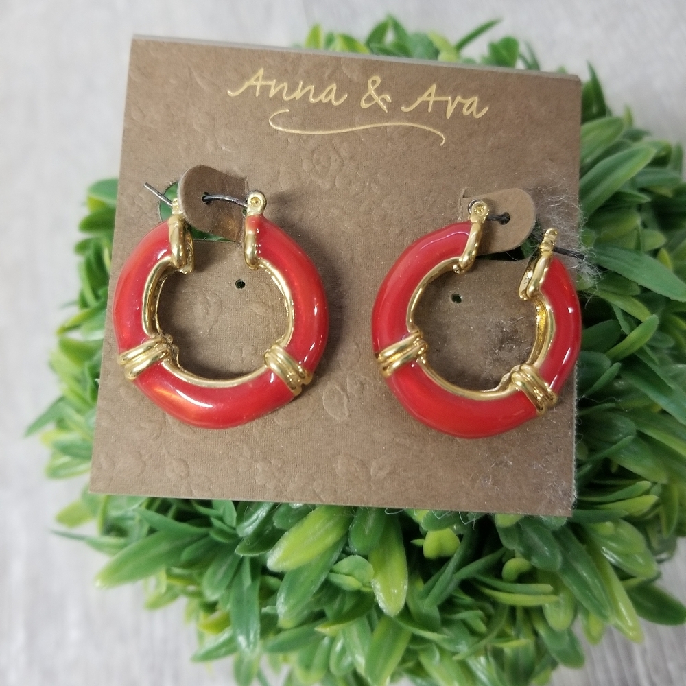 Anna & Ava Red/Goldtone Jewelry set - Picture 9 of 10